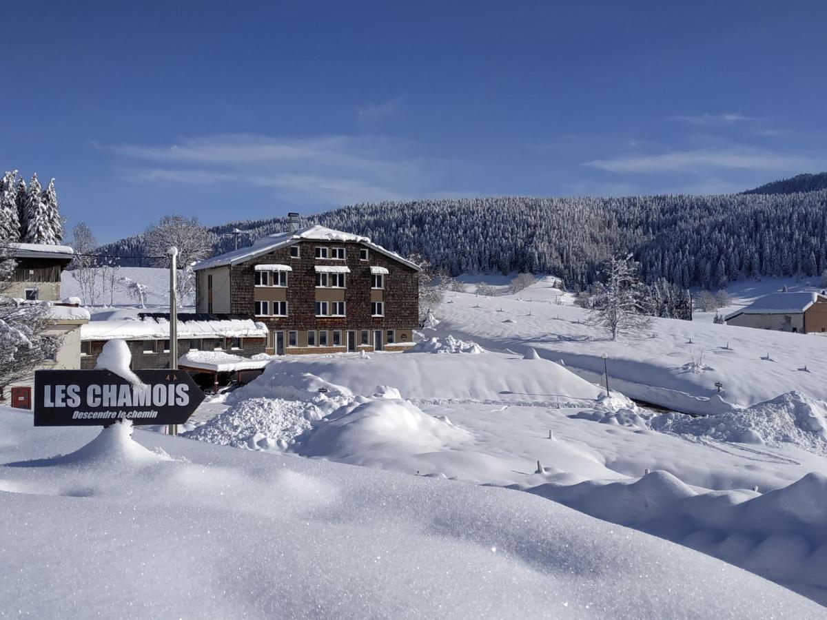 Ferienwohnung Les Chamois Lajoux Exterior foto