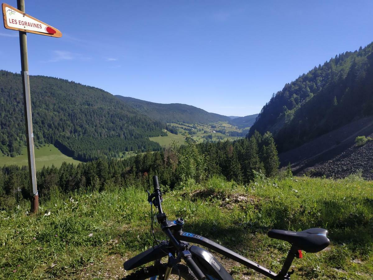 Ferienwohnung Les Chamois Lajoux Exterior foto